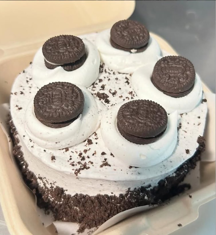 Oreo Bento Cake — custom cake by Zugar Coma Zweetz